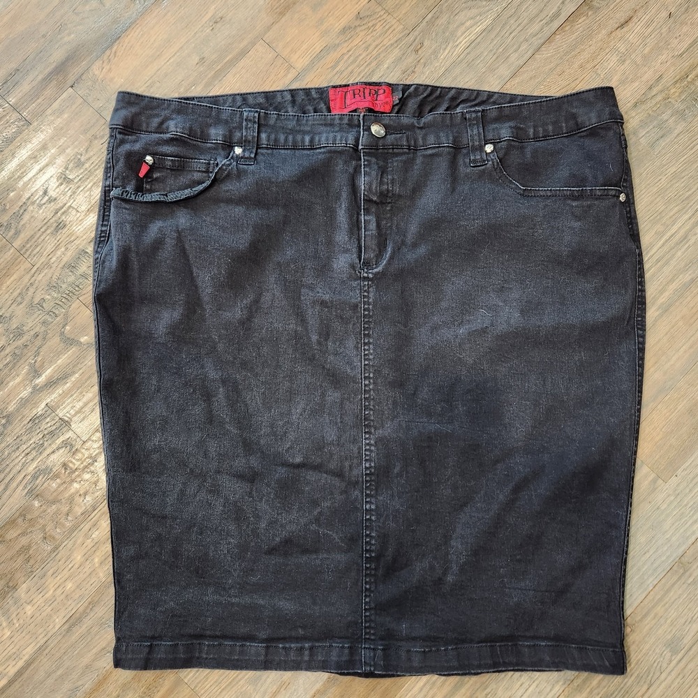 TRIPP NYC Original Black Skirt Metal Skulls Gothic Scene Womens Size 22
